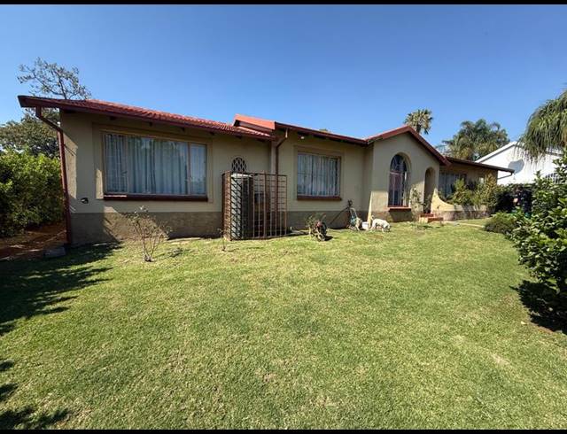 3 BEDROOM HOUSE FOR SALE IN THE REEDS